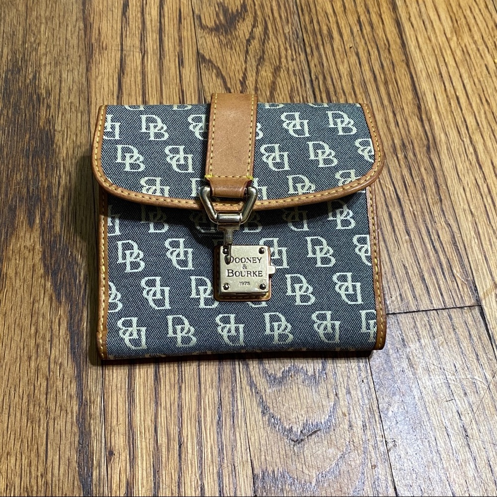 Dooney & Bourke vintage leather wallet